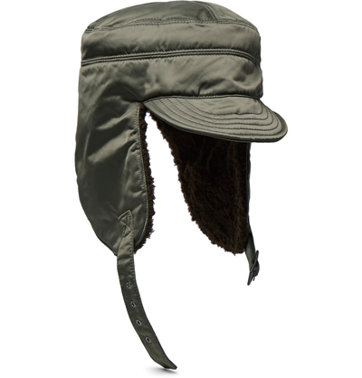 Caciula-din-fas,-Junya-Watanabe,-1.535-lei,-magazinul-Entrance