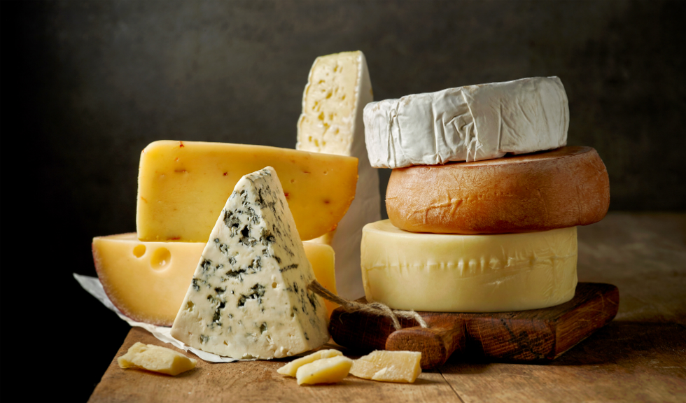 PETA: “Sa mananci branza e un viol”