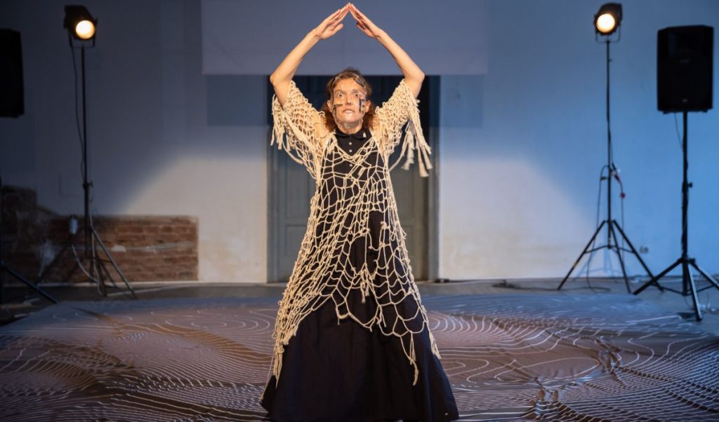 Noiembrie devine IRIDESCENT. Începe a patra ediție a festivalului internațional de dans contemporan IRIDESCENT