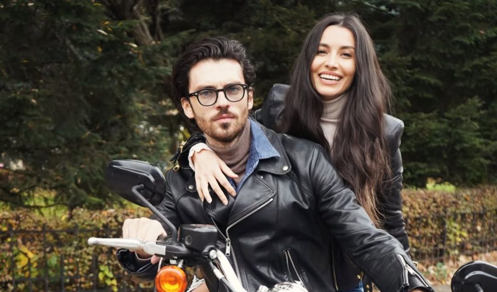 Lili Sandu și Silviu Țolu sărbătoresc 10 ani de relație. Ce mesaj a transmis prezentatoarea: „Momentele noastre siropoase”