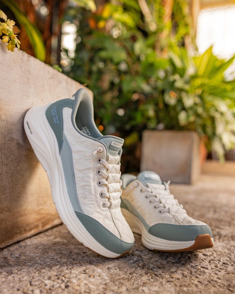 Confortul, dress code-ul preferat: 4 modele Skechers pentru o primăvară în mișcare
